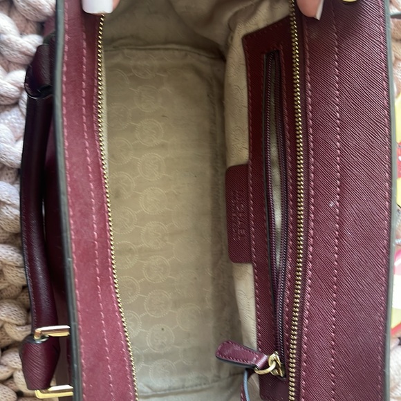Michael Kors Burgundy Leather Medium Selma Crossbody - Picture 6 of 6